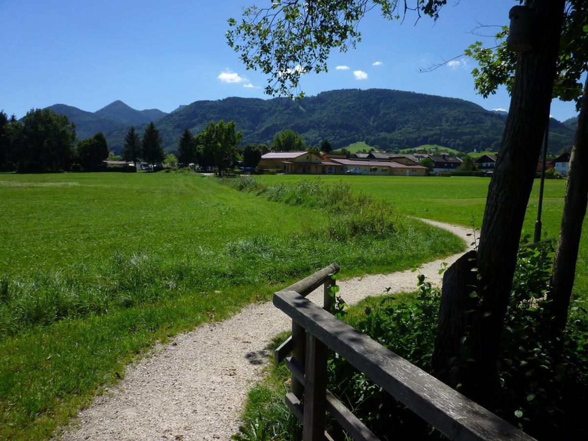 Zwischen Chiemsee Und Bergen Ug Bernau am Chiemsee Luaran gambar